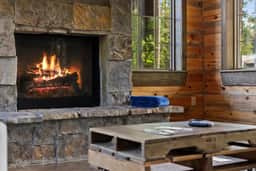 HotTub • Fireplace • Pet‑Friendly • Sauna w King