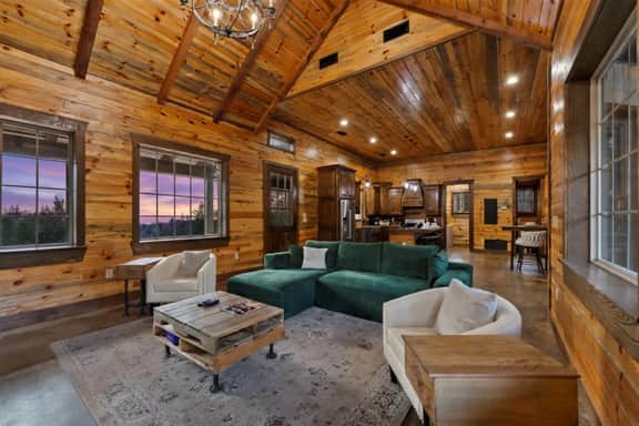 Jacuzzi Cabin - Fireplace -Pets - Sauna - Image 3