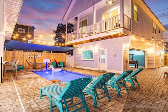 NEW Special Heated Saltwater Pool • GameRoom Beach